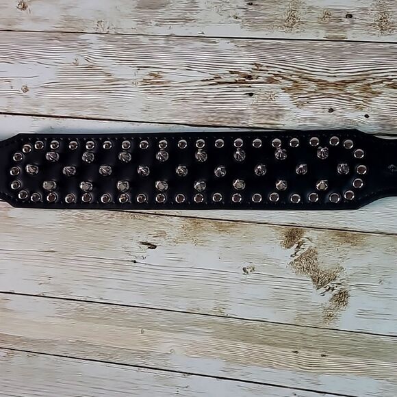 Studded Spiked Dog PU Smooth Black Leather Collar Punk Tough Dog Medium - Picture 4 of 8